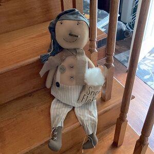 NWT KP Creek primitive Willy snowman, perfect condition.